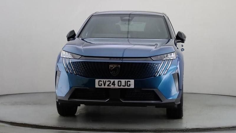 Blue Used 2024 Peugeot 3008 GT SUV | £28,596 - Image 1/4