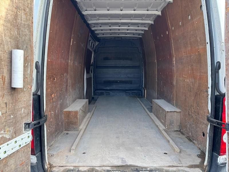 Used VW Crafter 109 HP (80 kW) 2015 White Van