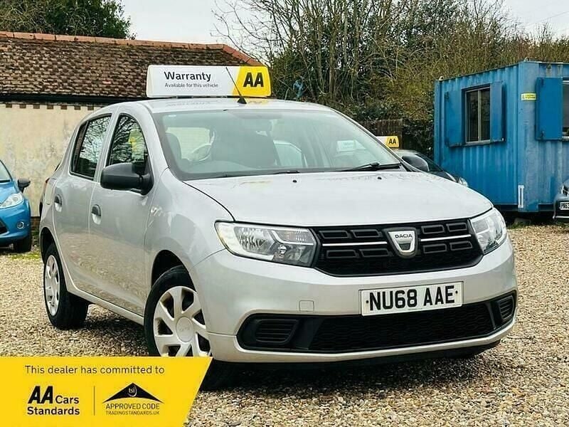 Used Dacia Sandero Ambiance 75 HP (55 kW) 2018 Silver Hatchback