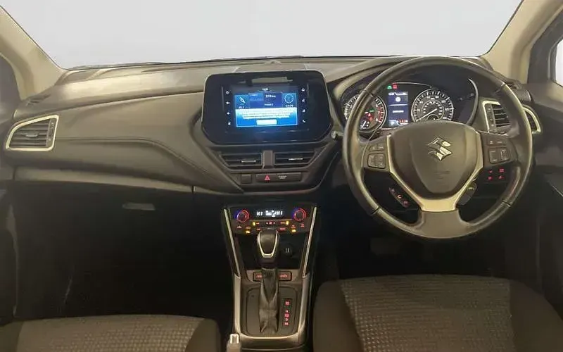 Usado Suzuki SX4 S-Cross 116 HP (85 kW) 2025 SUV