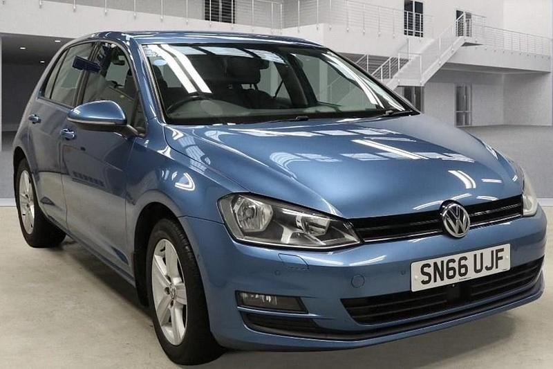 Used VW Golf VII Edition 110 HP (80 kW) 2016 Blue Hatchback