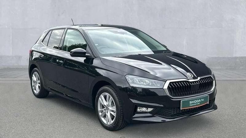 Black magic pearl effect Used 2025 Skoda Fabia SE L Hatchback | £19,450 (Fair price) - Image 1/4