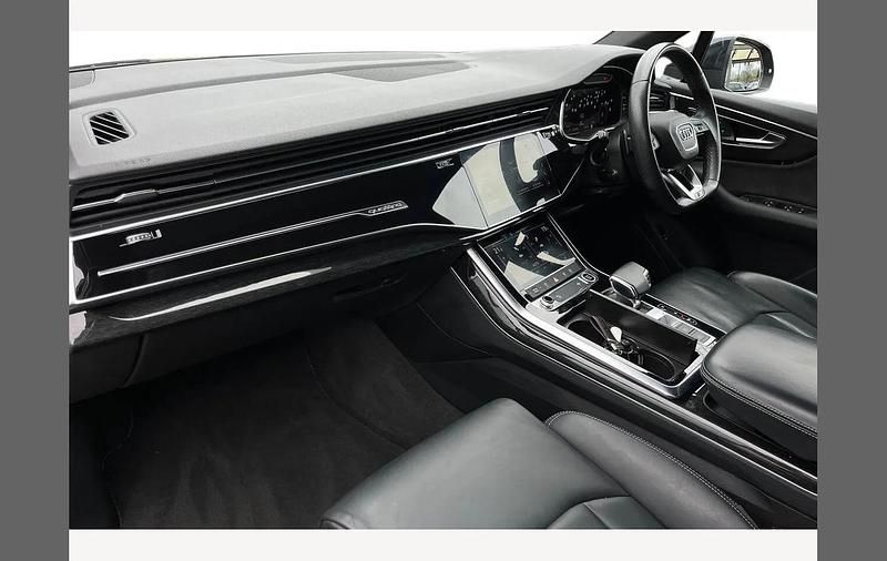 Used Audi Q7 Black Edition 340 HP (250 kW) 2021 Black SUV
