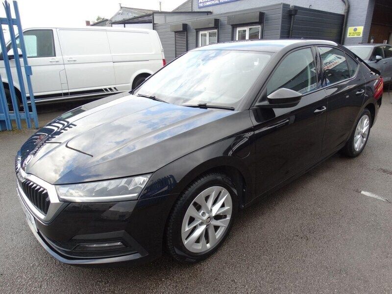 Black Used 2021 Skoda Octavia SE Technology Hatchback | £10,499 (Good price) - Image 1/4