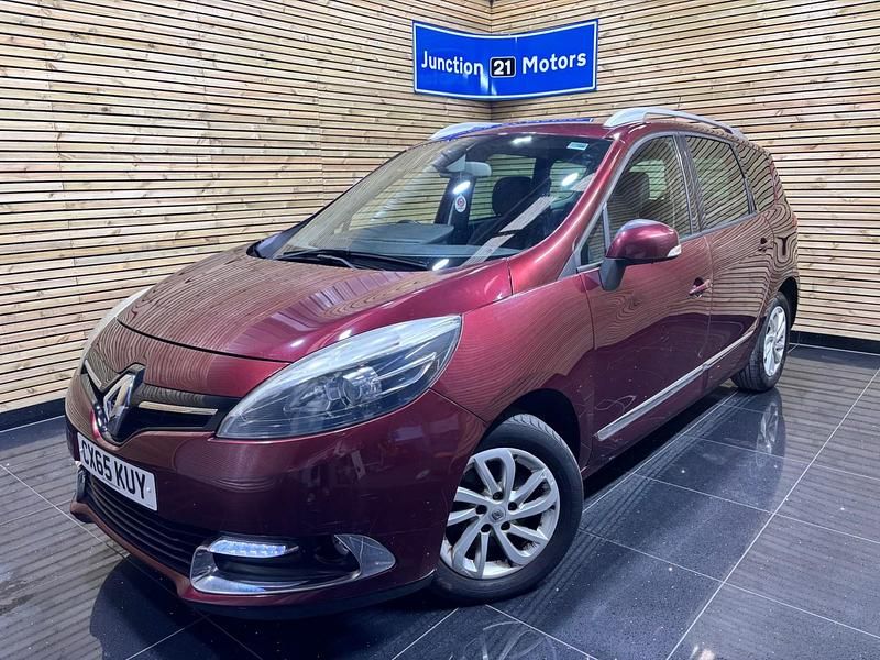 Red Used 2015 Renault Grand Scénic III Dynamique MPV | £5,990 (A bit pricey) - Image 1/4
