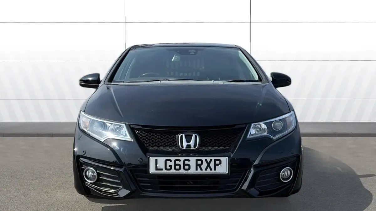 Used Honda Civic SE Plus 142 HP (104 kW) 2016 Black Hatchback