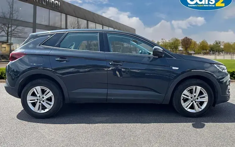Used Vauxhall Grandland X 131 HP (96 kW) 2019 Grey SUV