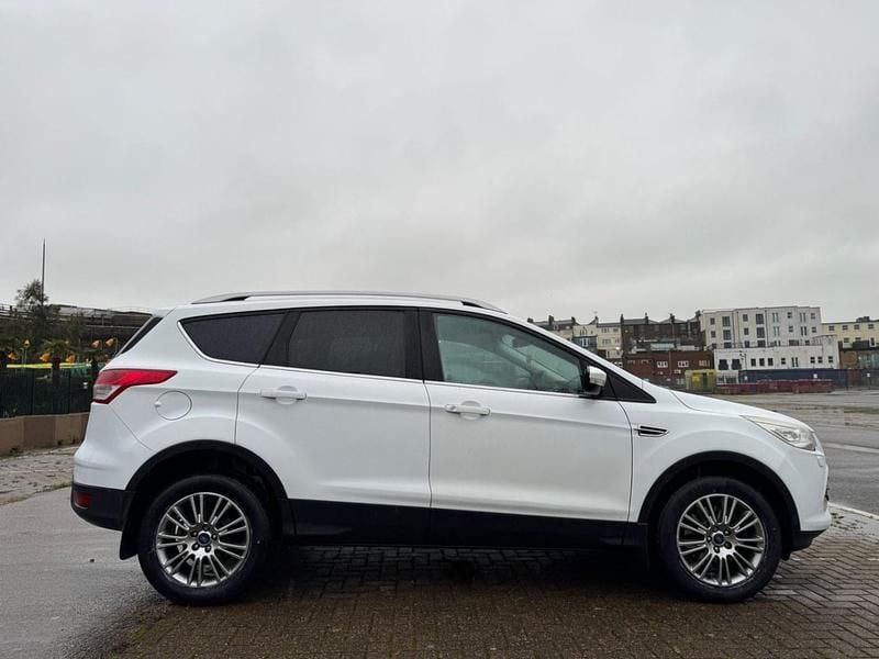 Begagnad Ford Kuga Titanium X 2014 Vit SUV