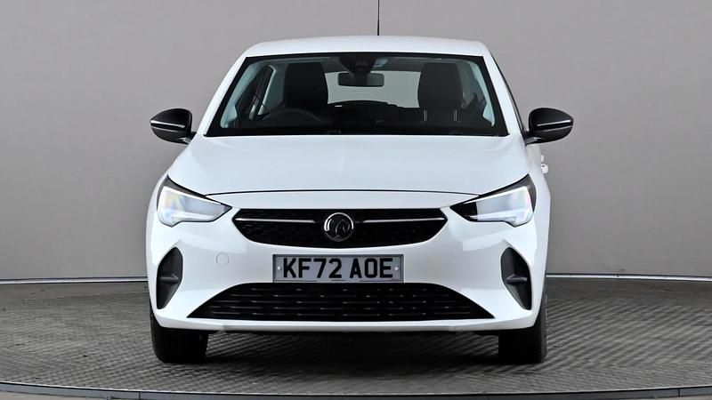 Used Vauxhall Corsa Design Edition 75 HP (55 kW) 2023 White Hatchback