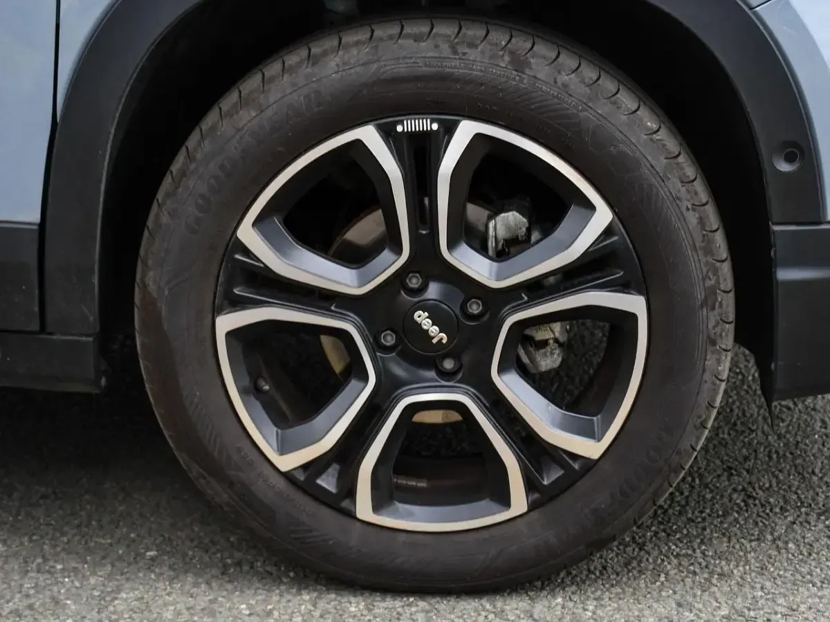 Used Jeep Avenger Summit 100 HP (73 kW) 2025 Grey SUV