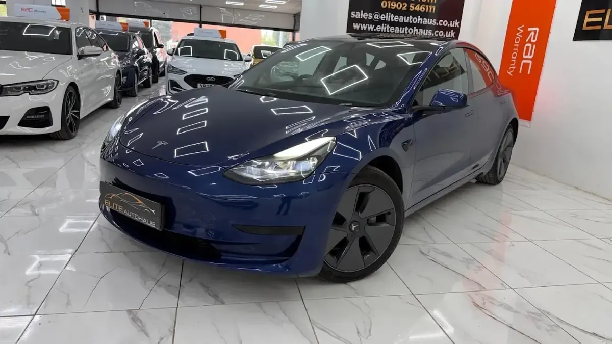 Used Tesla Model 3 Standard Range 208 kW (283 HP) 2021 Blue Sedan