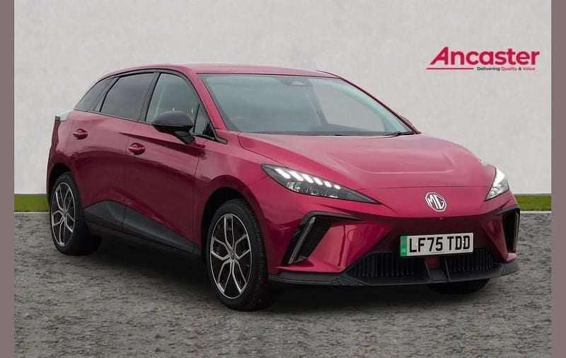 New MG MG4 EV Trophy 150 kW (204 HP) 2026 Tri coat  dynamic red Hatchback