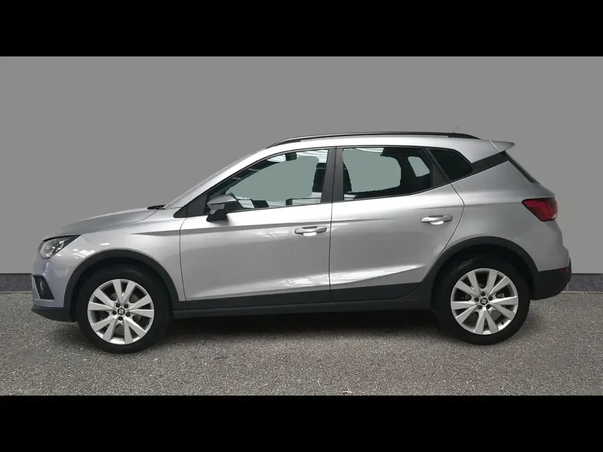 Used Seat Arona SE Technology 115 HP (84 kW) 2018 Silver SUV
