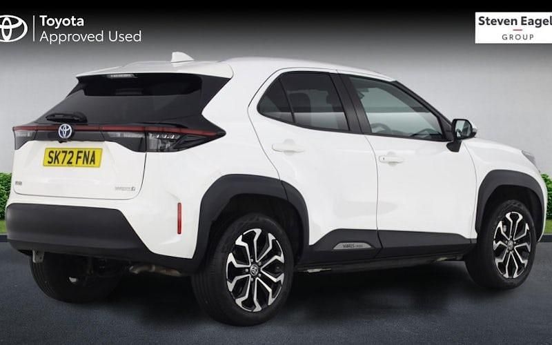 Used Toyota Yaris Hybrid Design 116 HP (85 kW) 2025 Estate