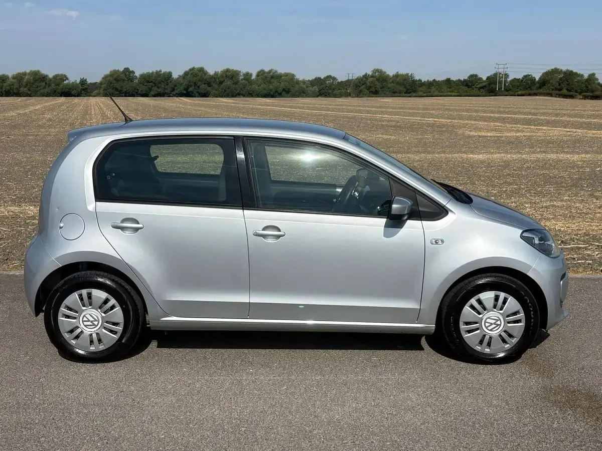Used VW up! move up! 60 HP (44 kW) 2014 Silver Hatchback