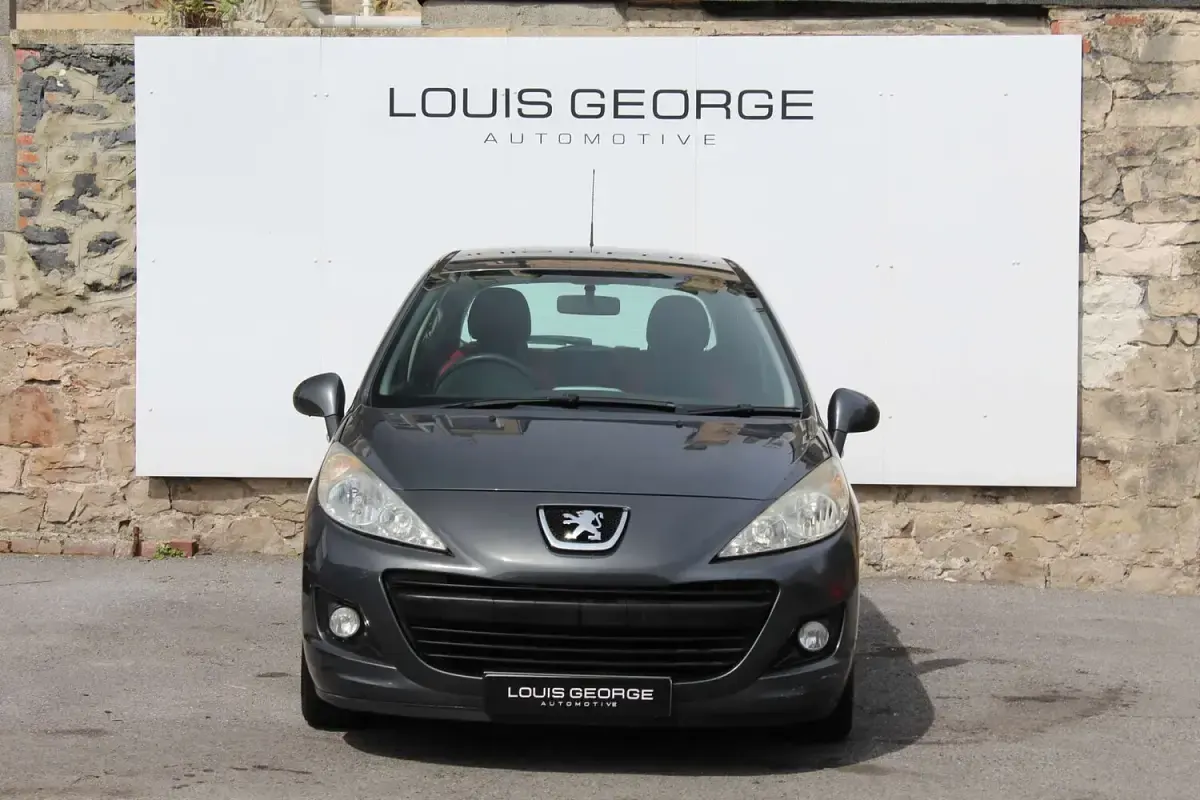 Used Peugeot 207 2010 Grey Hatchback