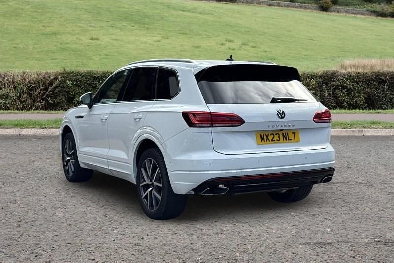 Used VW Touareg R-line 286 HP (210 kW) 2023 White SUV