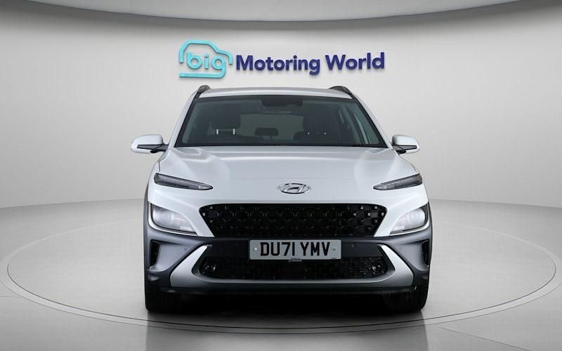Used Hyundai Kona Premium 141 HP (103 kW) 2021 White SUV