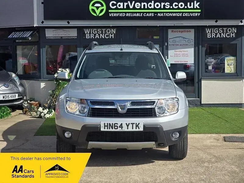 Used Dacia Duster Lauréate 110 HP (80 kW) 2014 Silver SUV