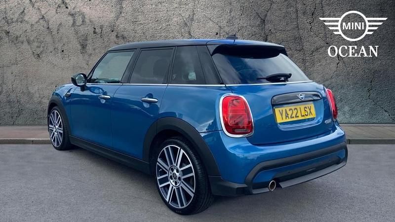 Used Mini Cooper Exclusive 134 HP (98 kW) 2022 Blue Hatchback