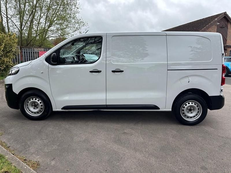 Usado Citroën Dispatch 2023 Branco Monovolume