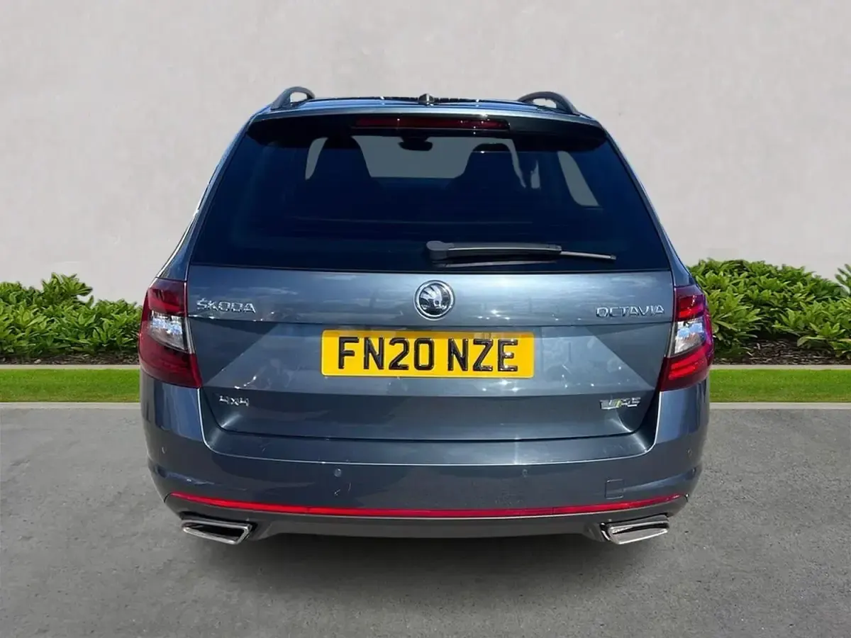 Gebraucht Skoda Octavia vRS 184 PS (135 kW) 2020 Grau Kombi