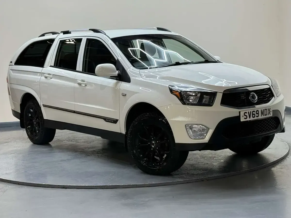 Used SsangYong Musso 181 HP (133 kW) 2019 White Pickup