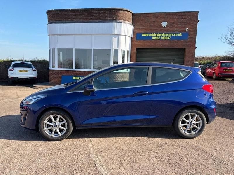 Used Ford Fiesta Zetec 2018 Blue Hatchback
