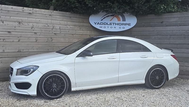 Used Mercedes CLA220 AMG 170 HP (125 kW) 2013 White Sedan