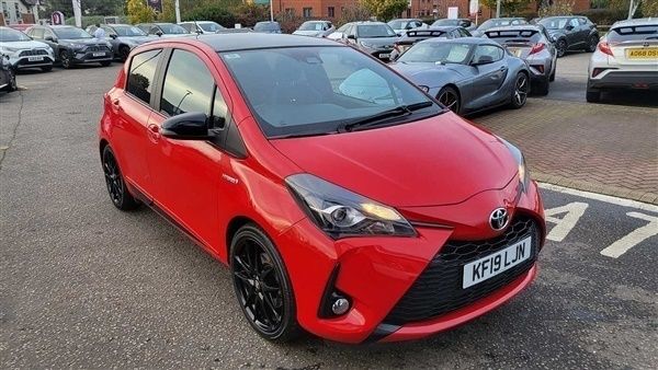 Red Used 2019 Toyota Yaris Sport Hatchback | £12,195 (Fair price) - Image 1/1