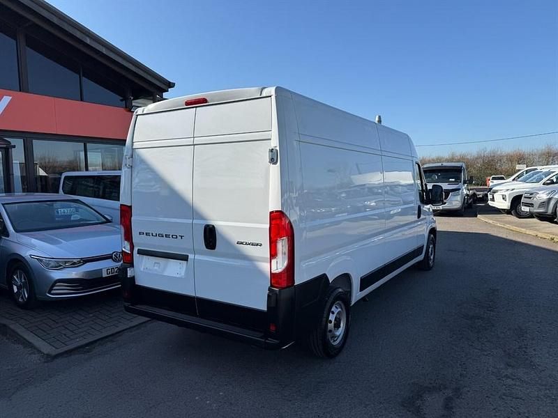 New Peugeot Boxer 2025 White Van