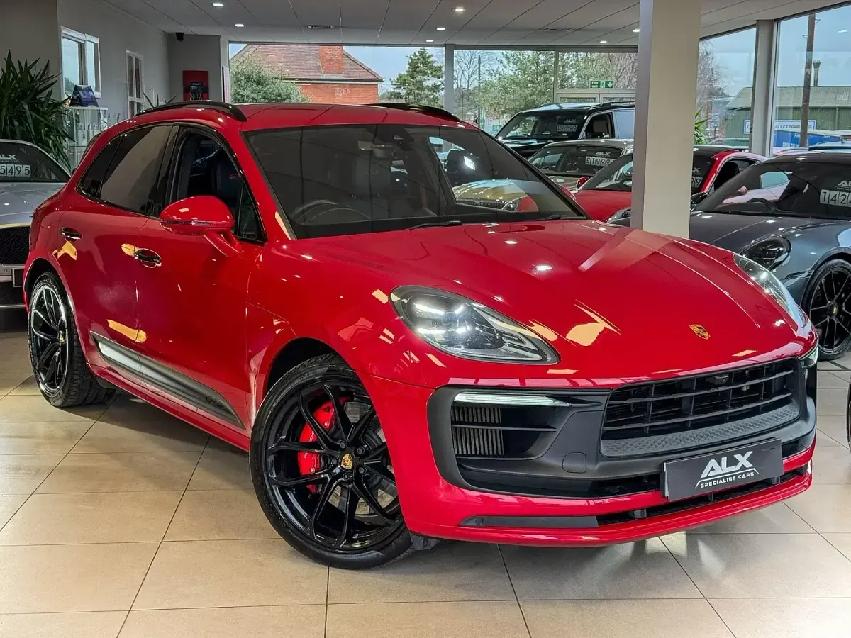 Used Porsche Macan GTS 440 HP (323 kW) 2022 Red SUV