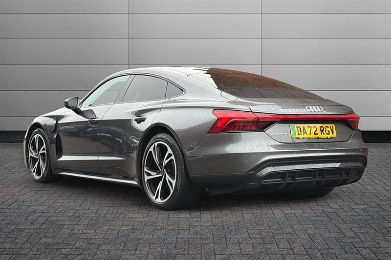 Used Audi e-tron GT quattro Design 389 kW (530 HP) 2022 Daytona grey Sedan