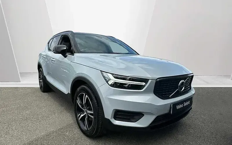 Used Volvo XC40 R-Design 163 HP (119 kW) 2021 SUV