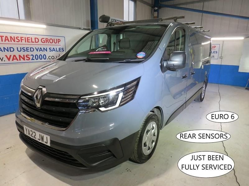 Grey Used 2022 Renault Trafic Business MPV | £11,995 (Super price) - Image 1/4