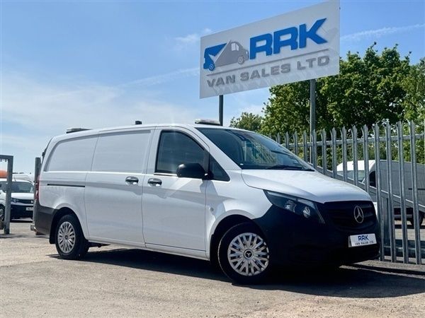 White Used 2018 Mercedes Vito MPV | £9,480 (Fair price) - Image 1/1