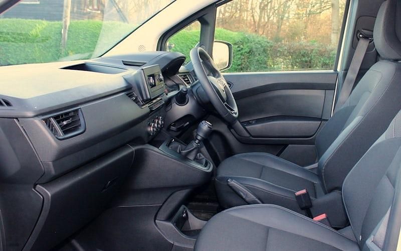 Used Renault Kangoo 95 HP (69 kW) 2023 White Van