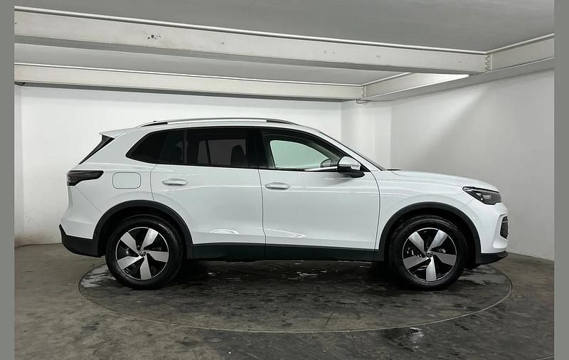 New VW Tiguan Match 147 HP (108 kW) 2026 White SUV