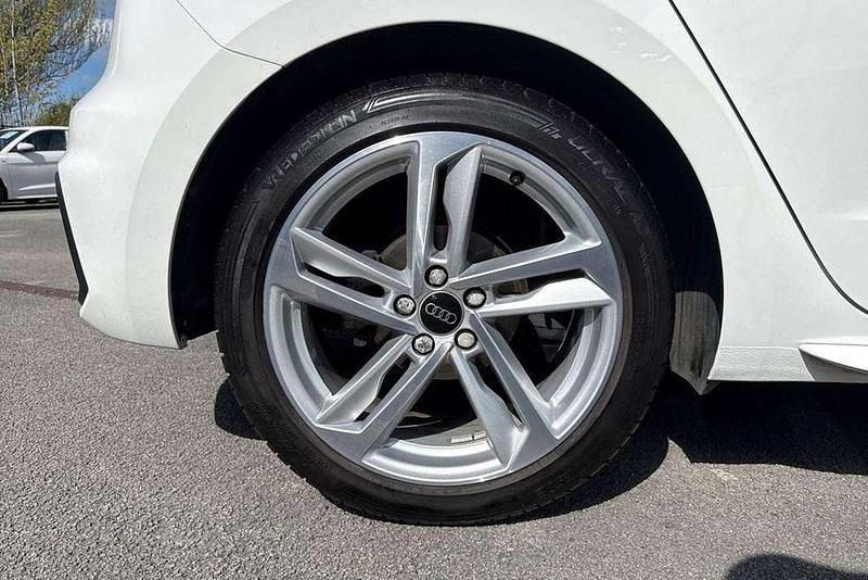 Used Audi A1 S-Line 108 HP (79 kW) 2023 White SUV