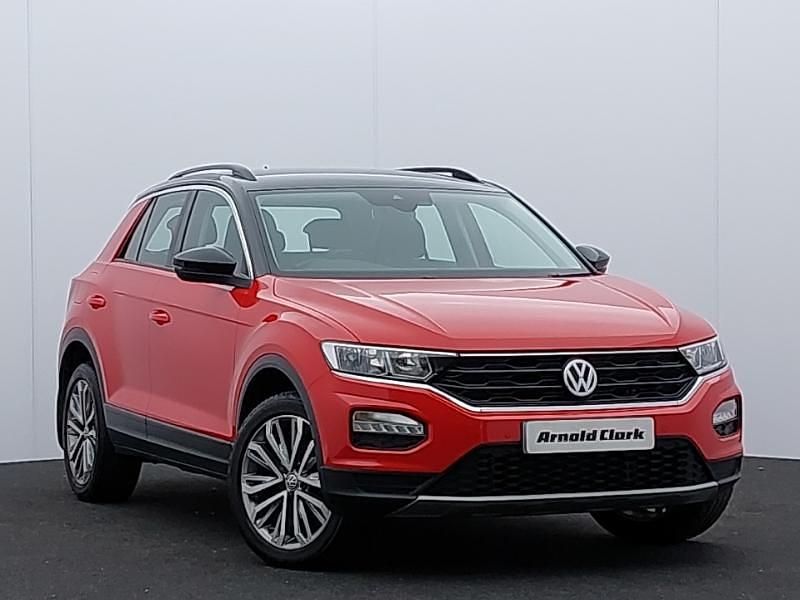 Used VW T-Roc SE 150 HP (110 kW) 2020 Red SUV