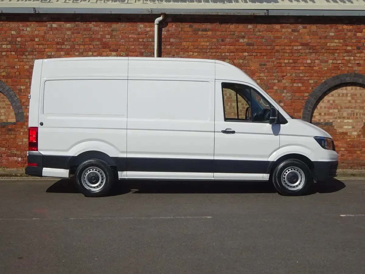 Used VW Crafter Trendline 140 HP (102 kW) 2022 White Van