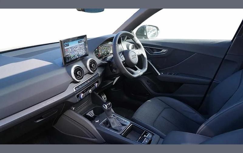 Used Audi SQ2 Black Edition 296 HP (217 kW) 2025 Blue SUV