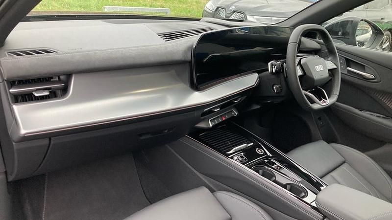 New Audi Q3 S-Line 150 HP (110 kW) 2026 Black SUV