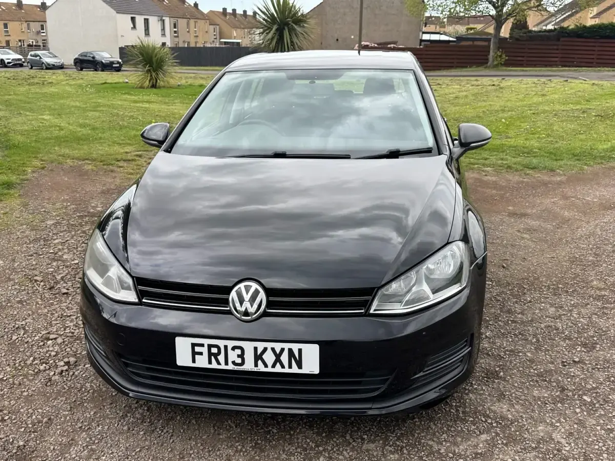 Second-hand VW Golf VII S 2013 Negru Hatchback