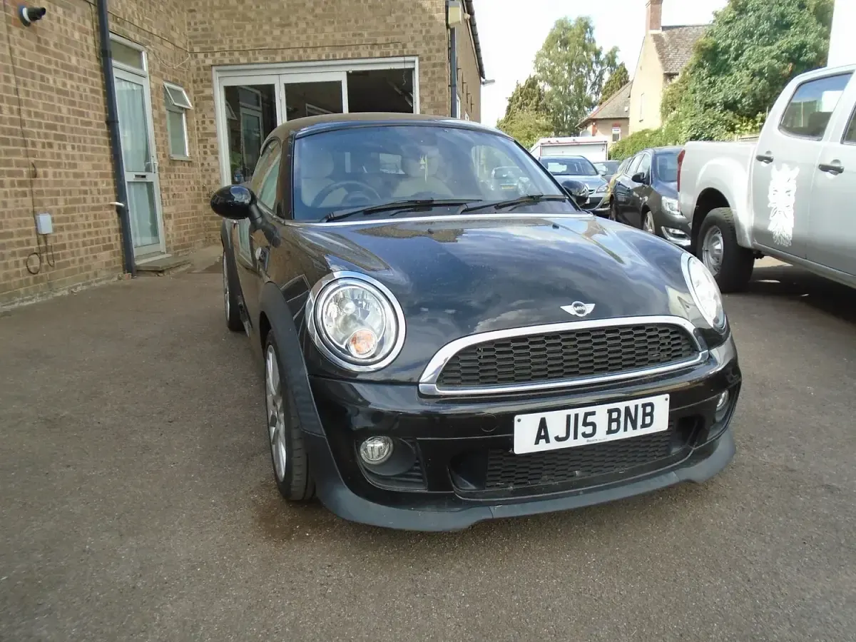 Used Mini Cooper Coupé 2015 Black Coupe