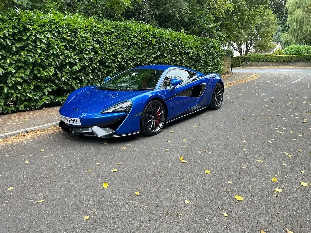 Used McLaren 570S 570 HP (419 kW) 2019 Blue Coupe