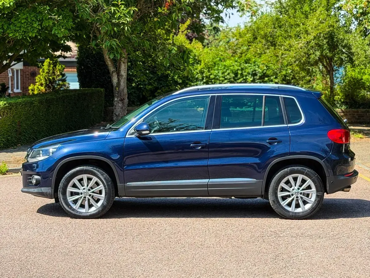 Used VW Tiguan SE 2012 Blue SUV