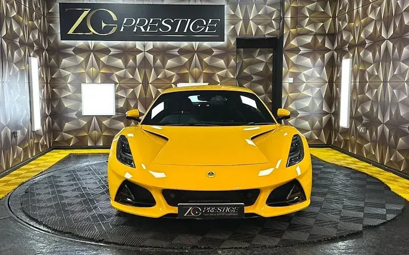 Used Lotus Emira 366 HP (269 kW) 2025 Yellow Coupe