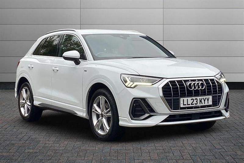 Glacier white Used 2023 Audi Q3 Comfort SUV | £29,399 (Fair price) - Image 1/4