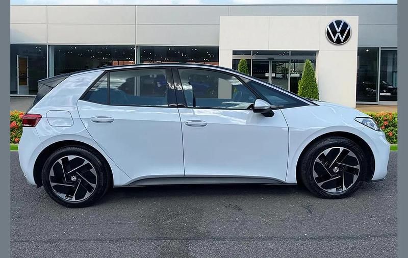 Used VW ID.3 Pro 150 kW (204 HP) 2023 White Hatchback
